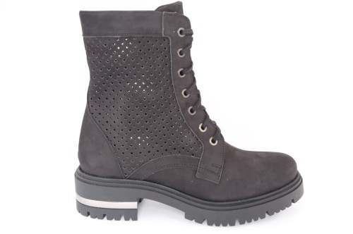 Modne ażurowe trapery damskie czarne BUTBAL, wzór 687, skóra naturalna nubuk